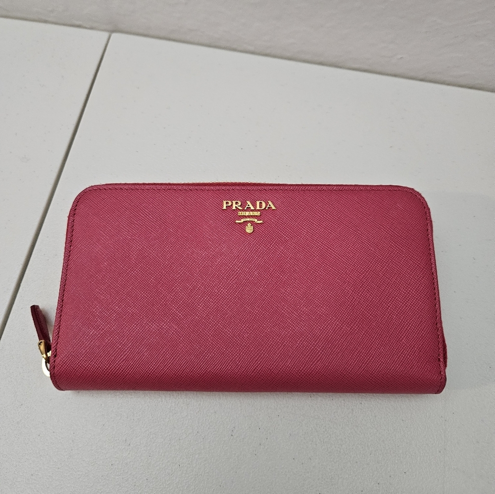 Prada wallet - Picture 2 of 16